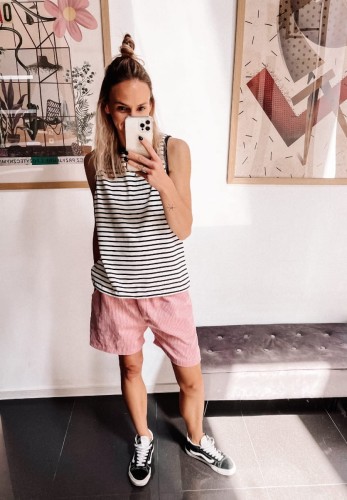 Top Black &amp; White Stripes